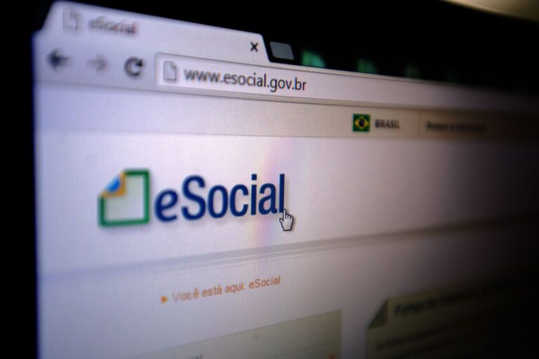 O que é o eSocial e qual seu impacto para o jurídico das empresas?